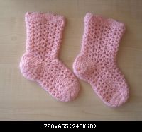 Вязаные носочки для девочки