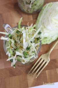 овощной салат из свежей капусты.jpg