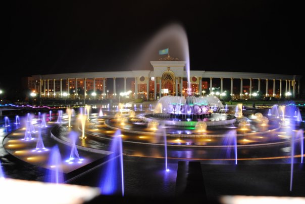 фонтаны в президентском парке.jpg